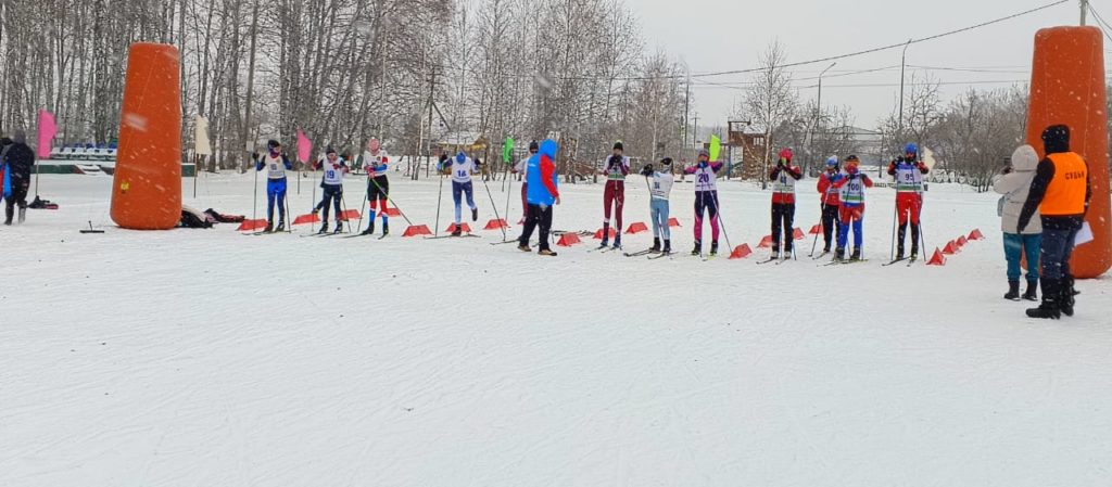 Старт соревнований по лыжным гонкам «Открытие зимнего сезона» 13 декабря 2025 года в городе Татарске